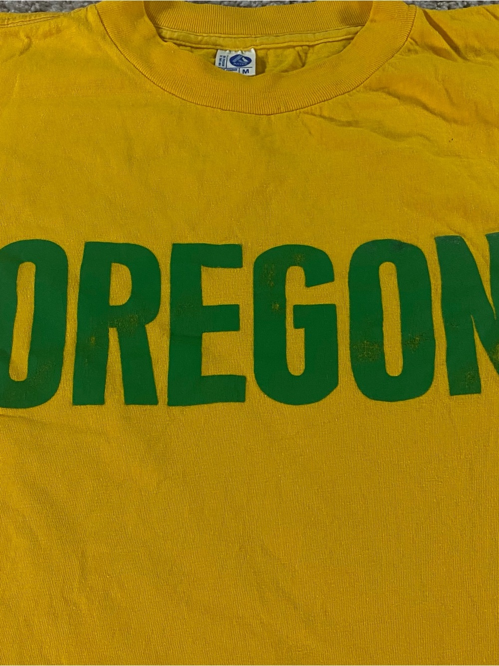 Vintage University of Oregon Yellow Green Shirt Medium Spell Out Collegiate M - Picture 2 of 8
